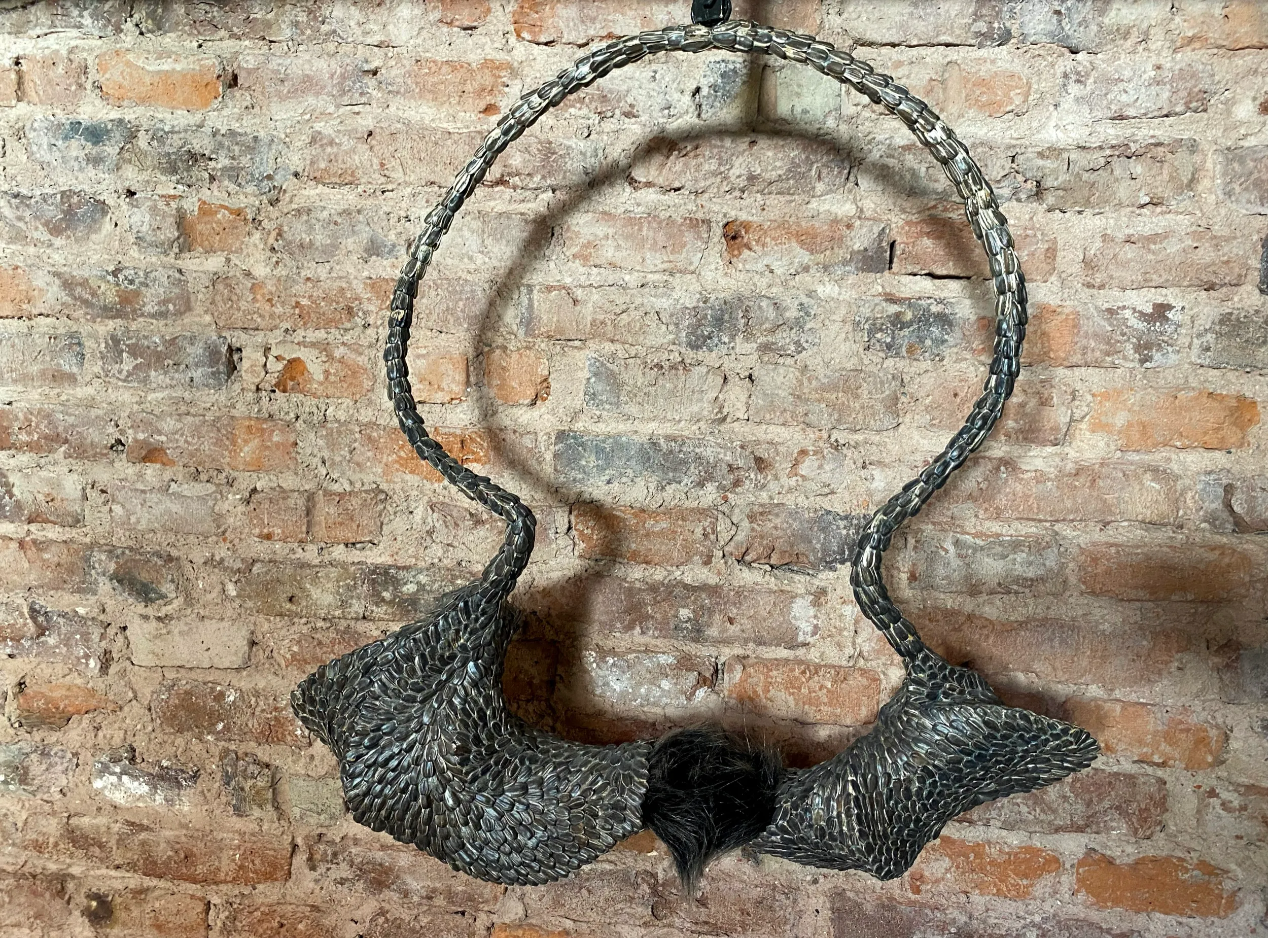 Besuconas, escultura de Luciana Fernández