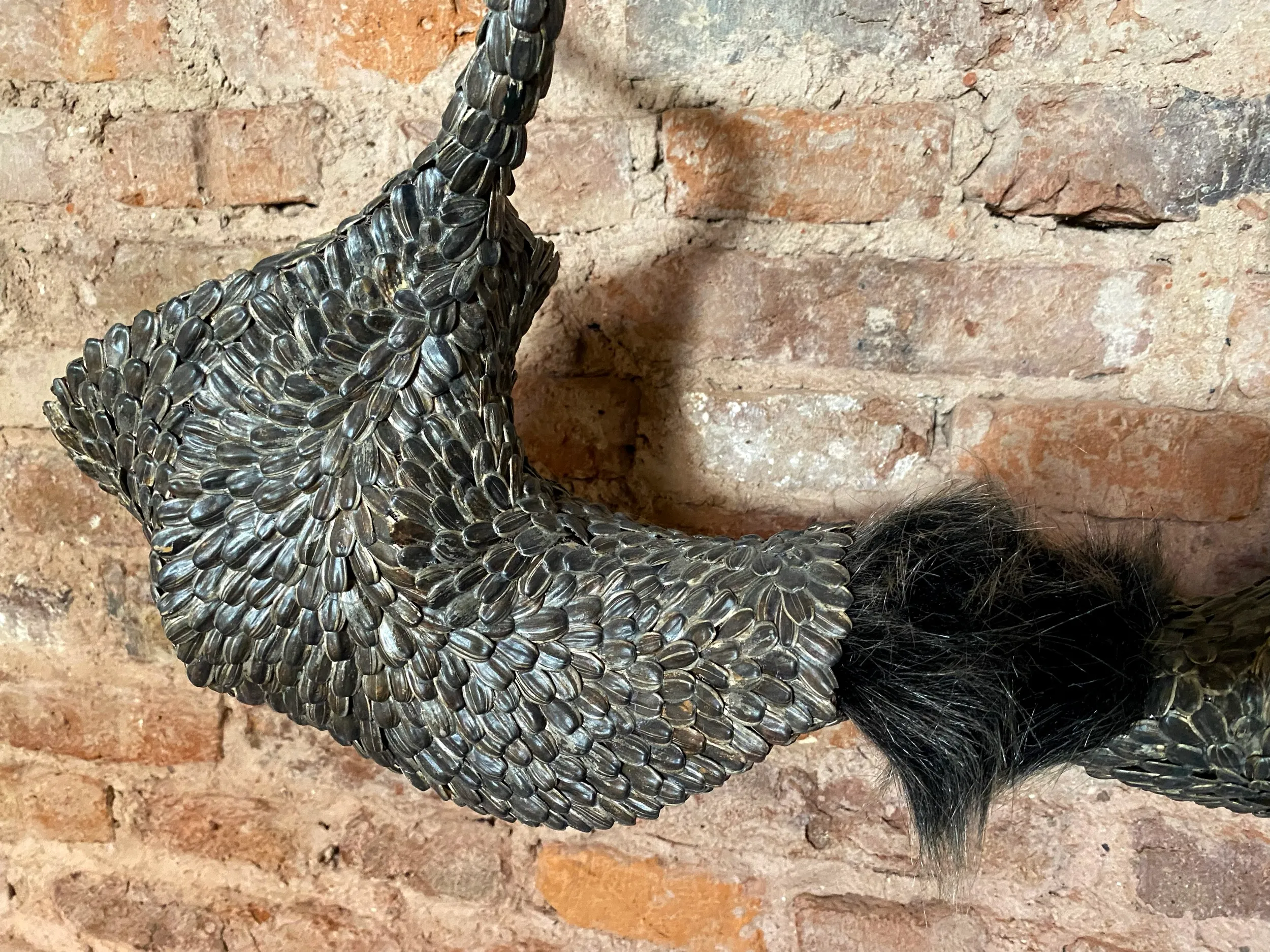 Besuconas, escultura de Luciana Fernández
