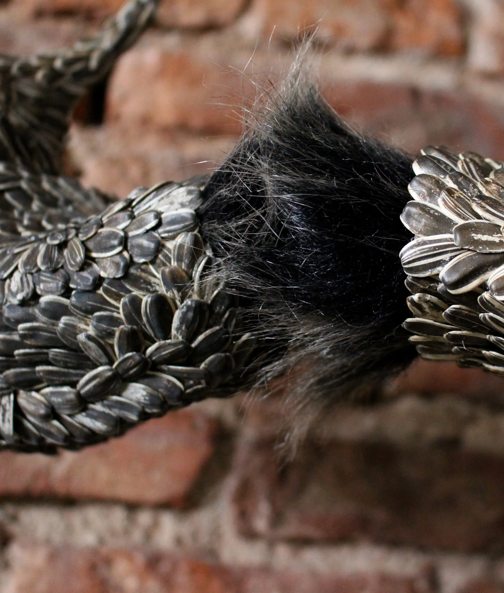 Besuconas, escultura de Luciana Fernández